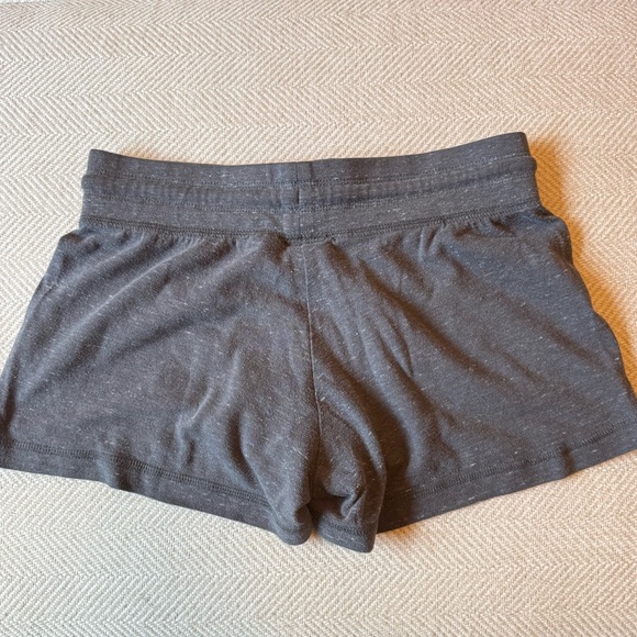 Grey Nike Lounge Shorts with Pockets Size XS - Picture 4 of 4